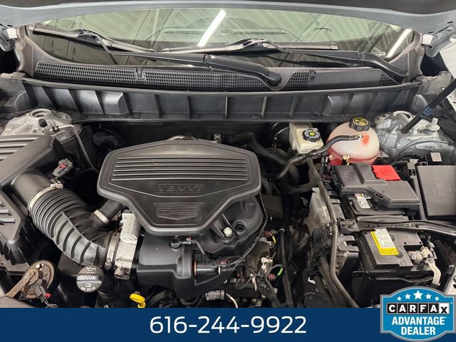 Used 2018 Cadillac XT5 Luxury w/ Driver Awareness Package AWD/4WD image 6