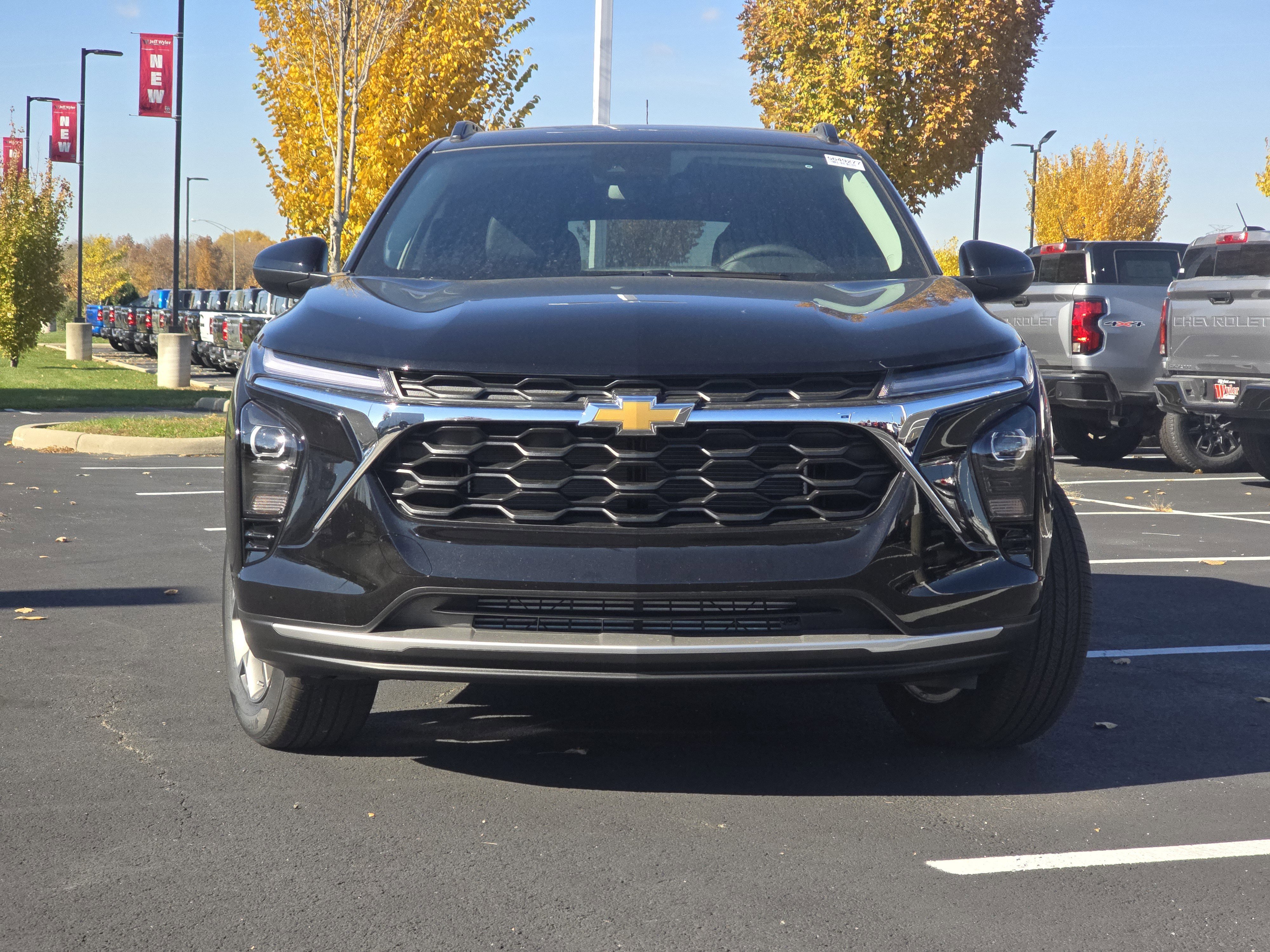 New 2026 Chevrolet Trax LT w/ Sunroof Package image 12