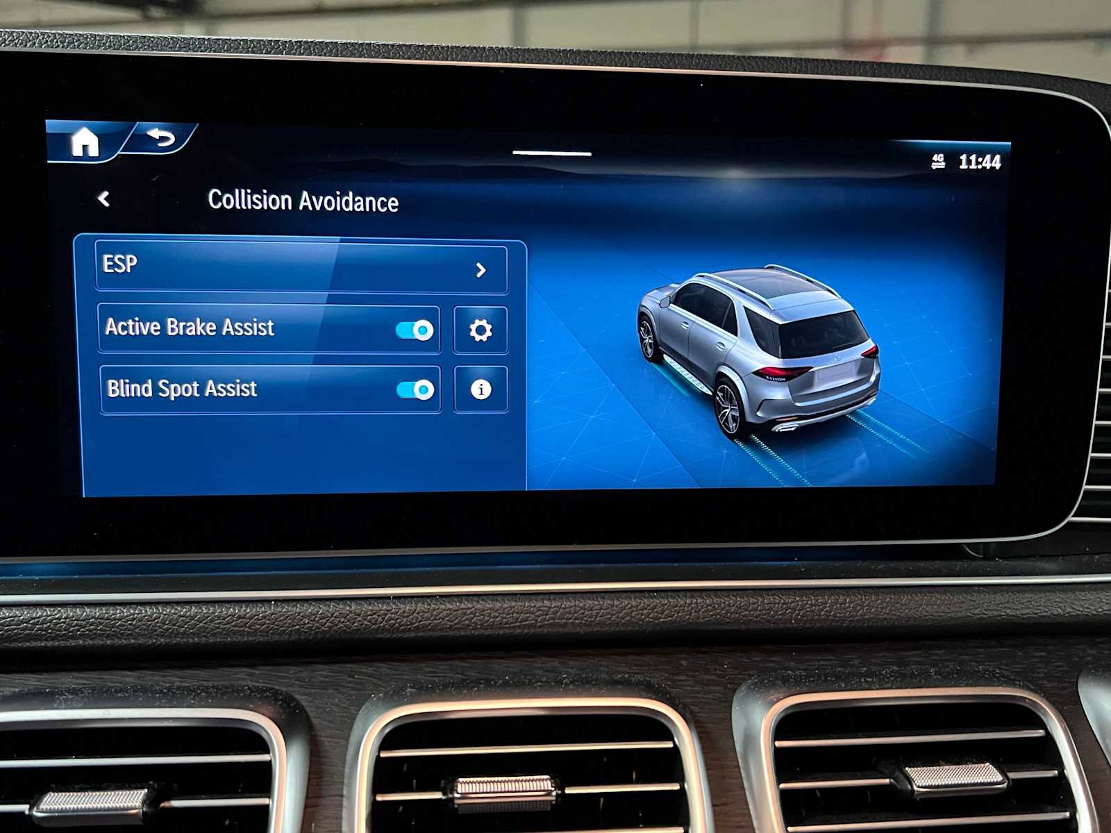 Used 2025 Mercedes-Benz GLE 350 4MATIC image 35