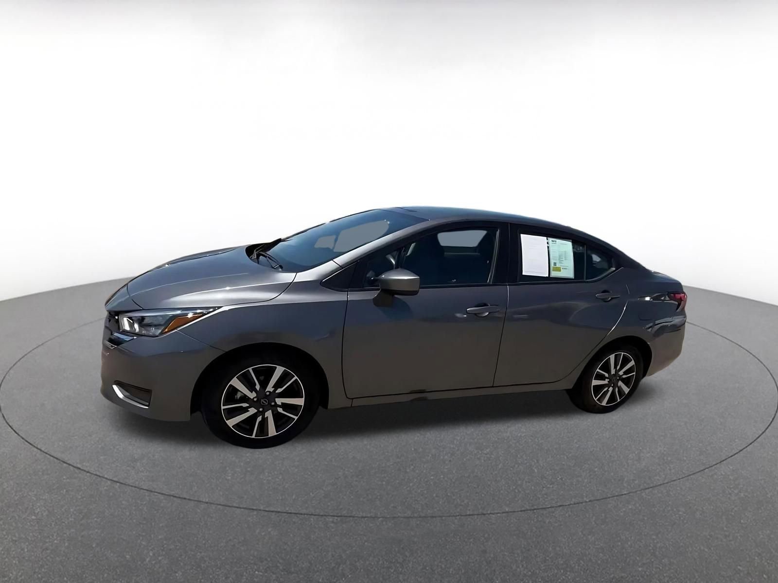 Used 2025 Nissan Versa SV FWD image 8