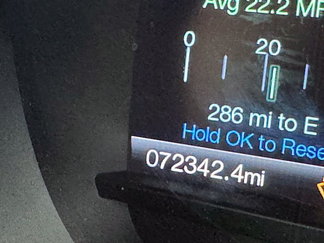 Used 2016 Ford Edge Titanium FWD image 18
