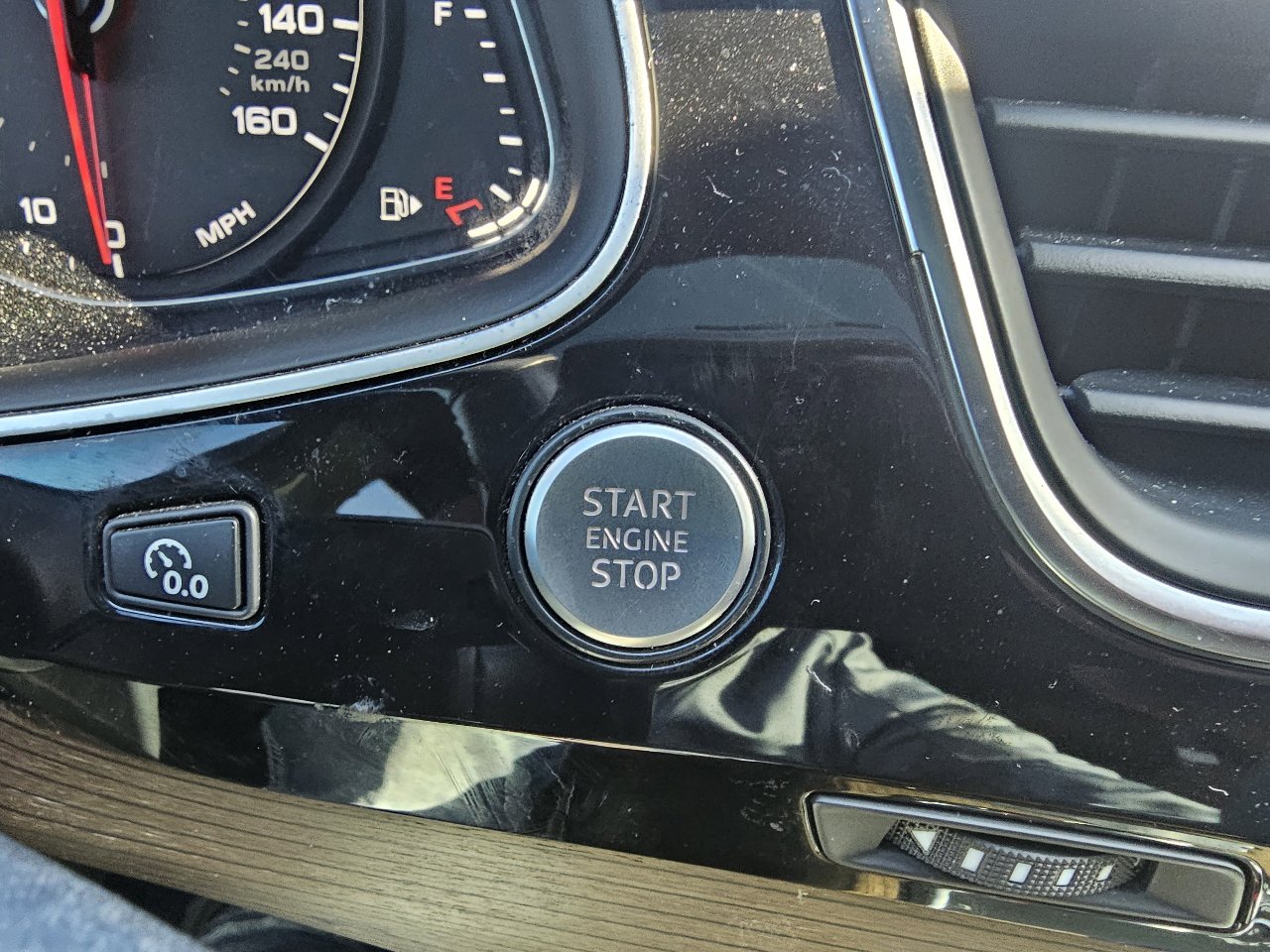 Used 2017 Audi Q7 3.0T Premium Plus image 31