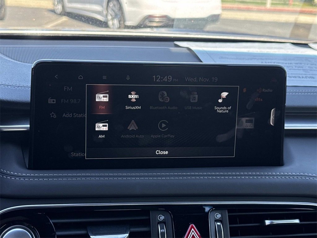 Used 2023 Genesis G70 2.0T image 14