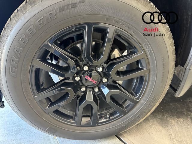 Used 2024 GMC Sierra 1500 Elevation w/ LPO, Elevation Black Package image 5