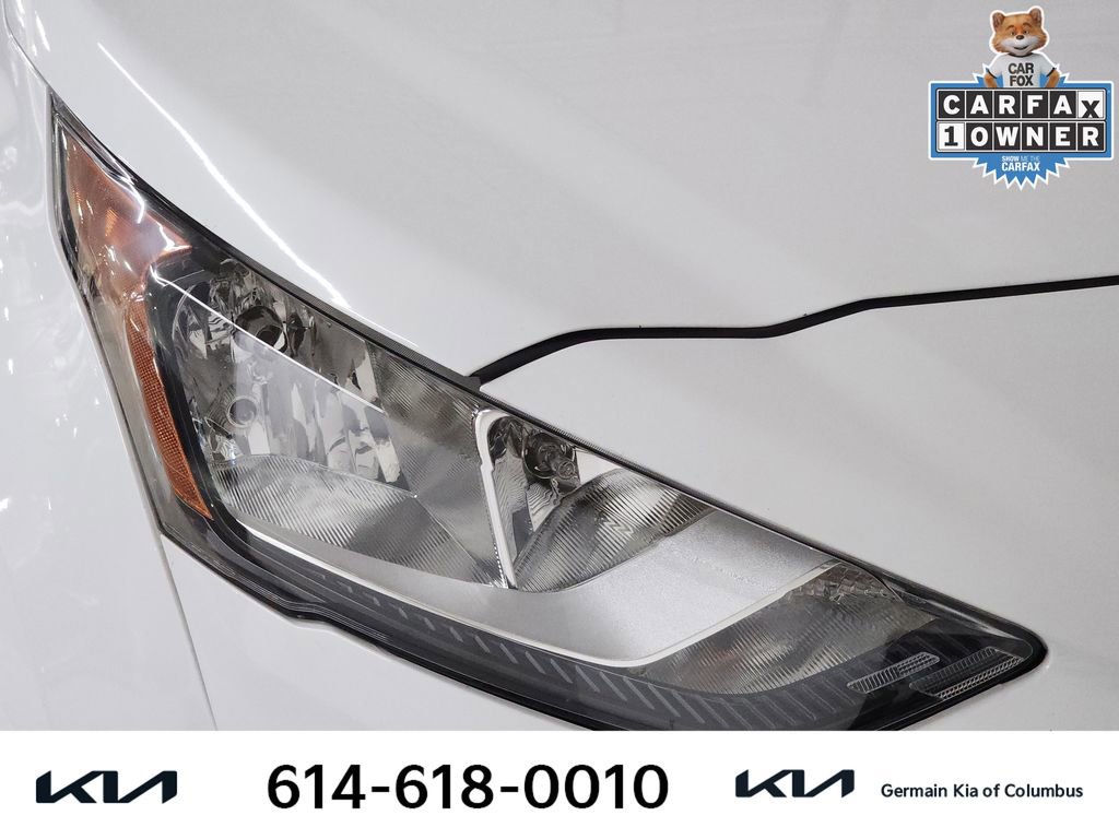 Used 2020 Ford Transit Connect XLT image 14