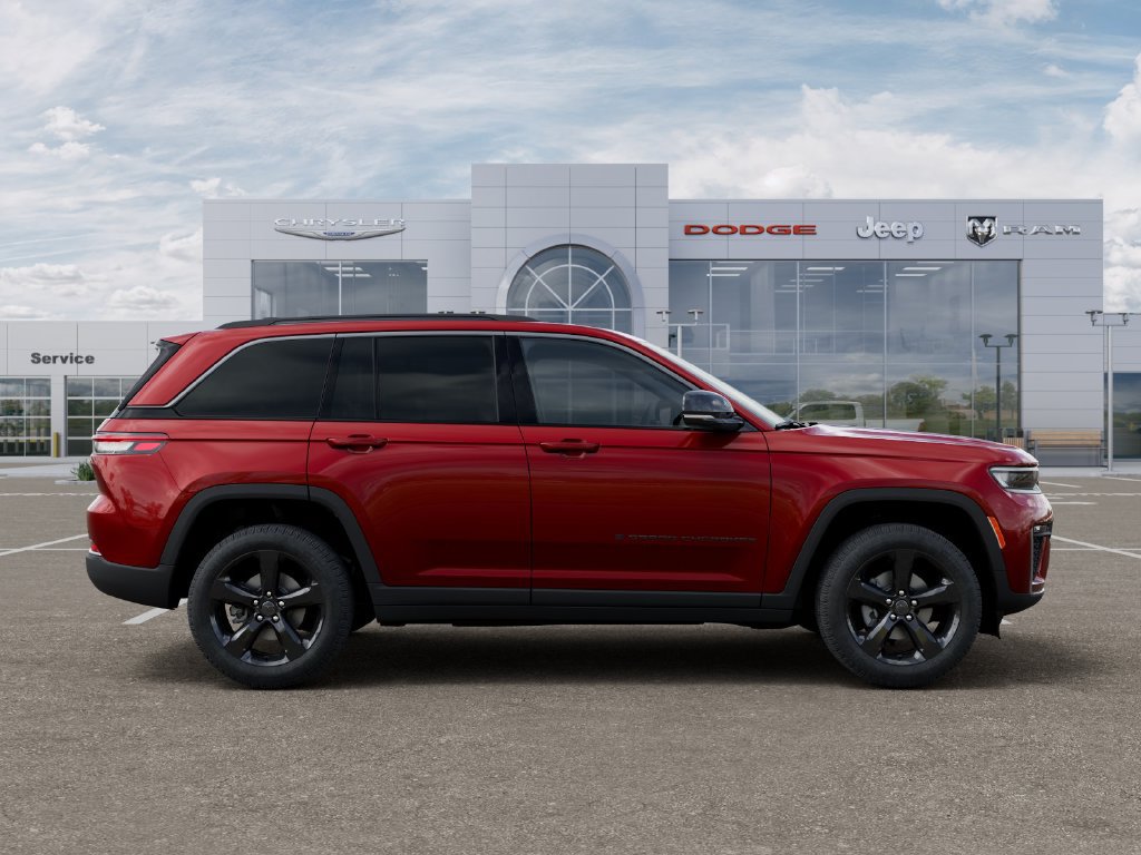New 2027 Jeep Grand Cherokee Limited RWD image 21