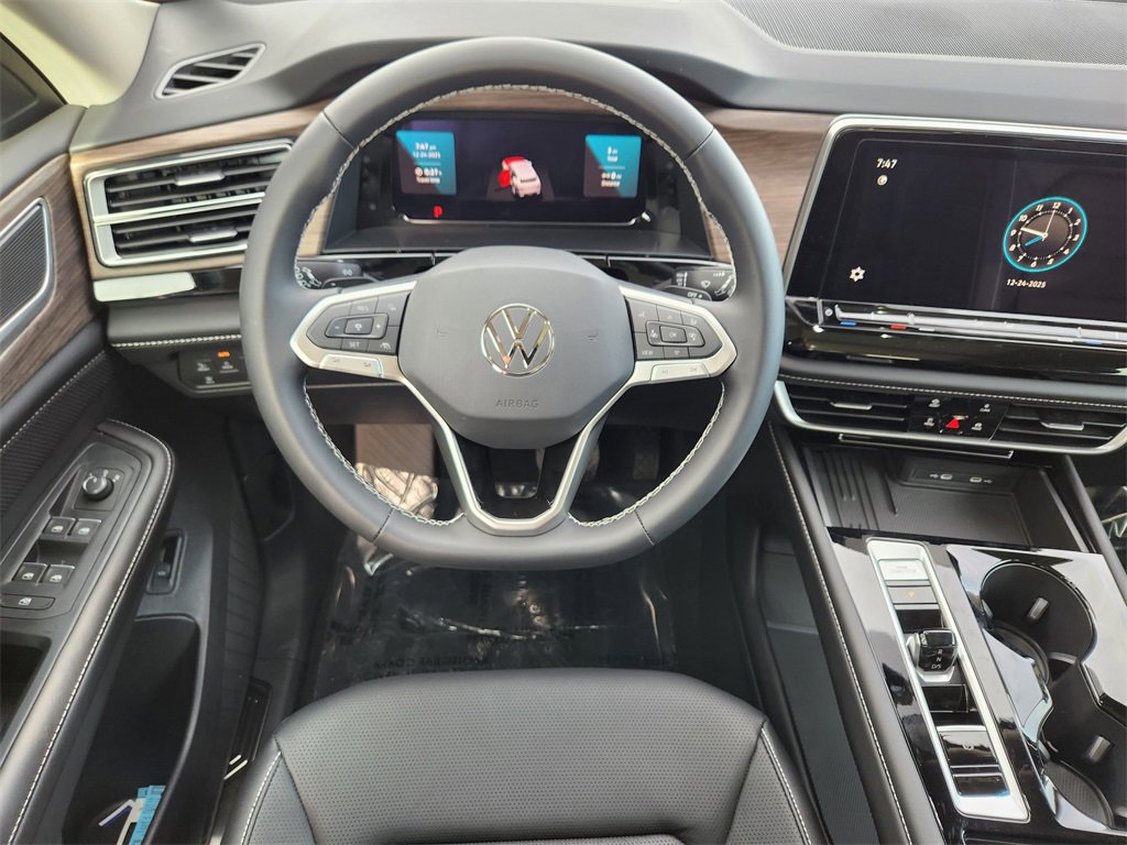 New 2026 Volkswagen Atlas SEL image 2