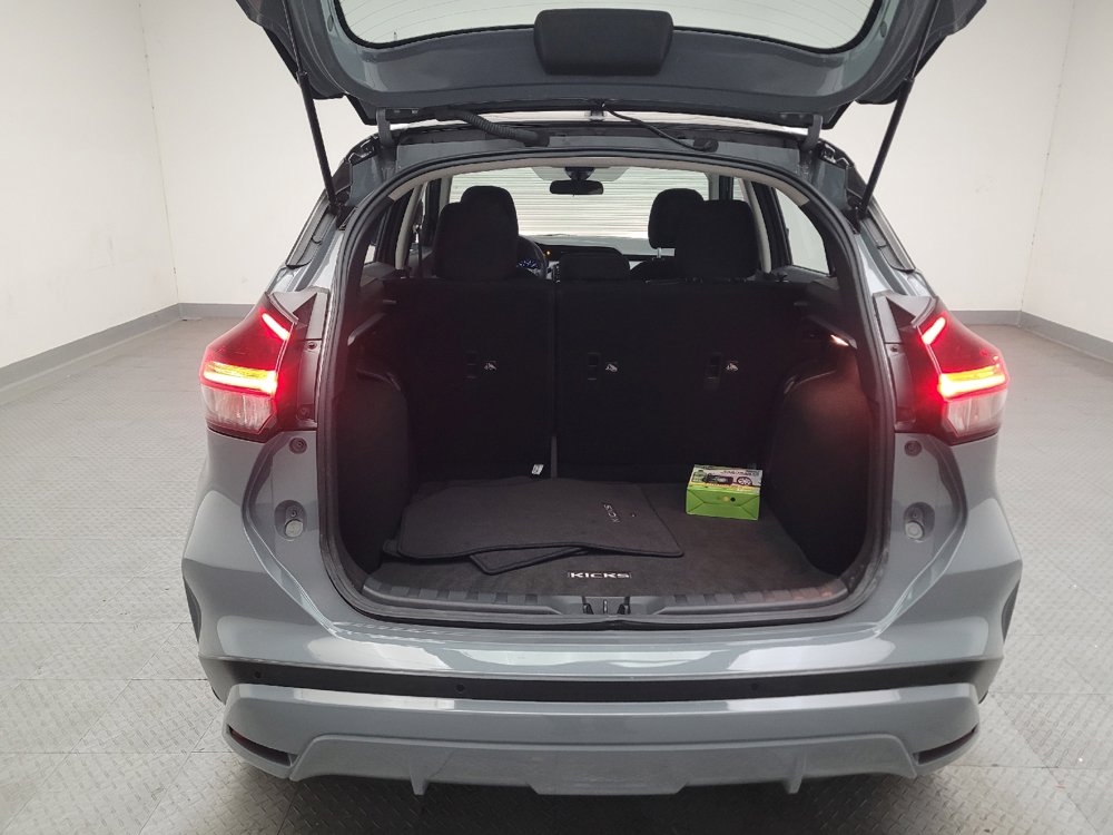 Used 2023 Nissan Kicks SV FWD image 29