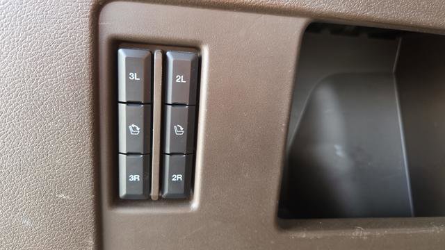 Used 2024 Ford Expedition King Ranch image 23