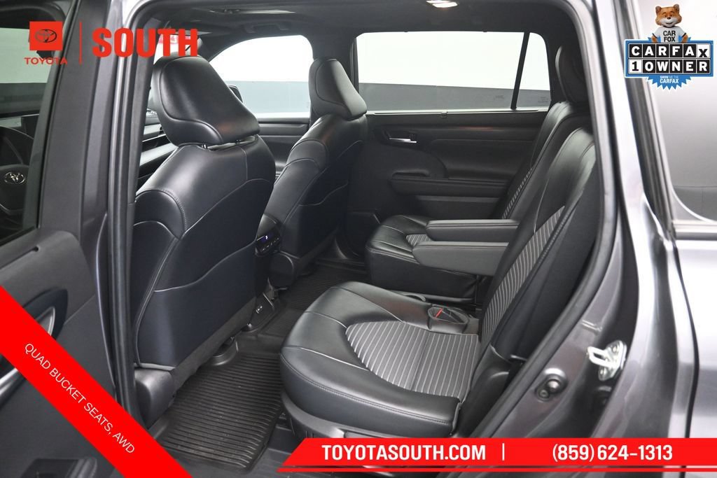 Used 2023 Toyota Highlander XSE AWD/4WD image 10
