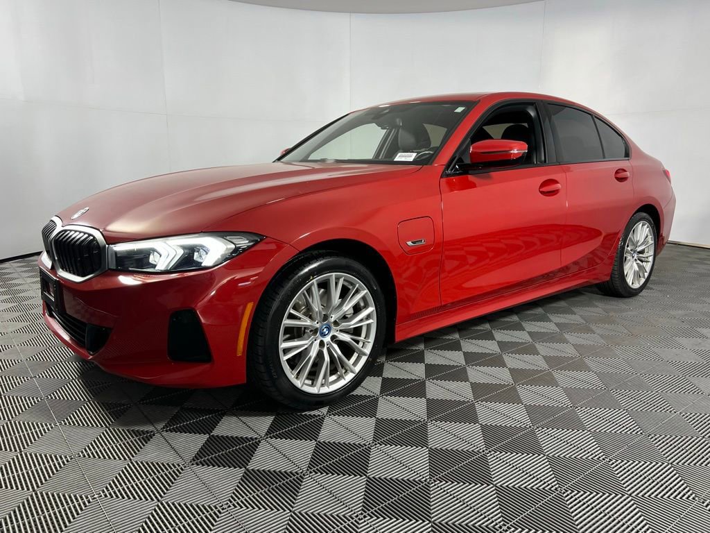 Used 2023 BMW 330e w/ Driving Assistance Package image 10
