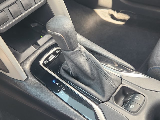Used 2024 Toyota Corolla Cross AWD Hybrid image 16