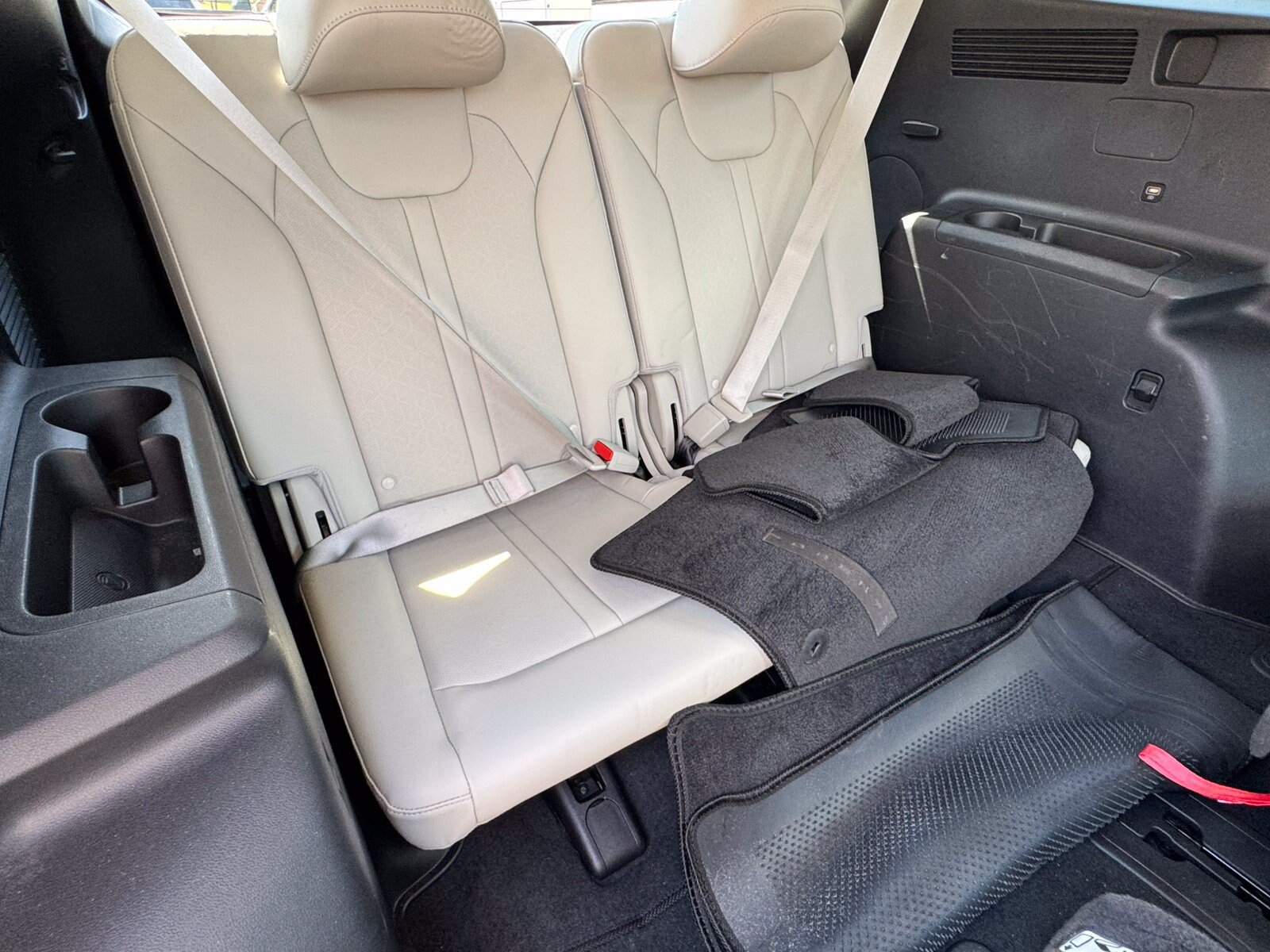Used 2023 Kia Sorento SX FWD image 17