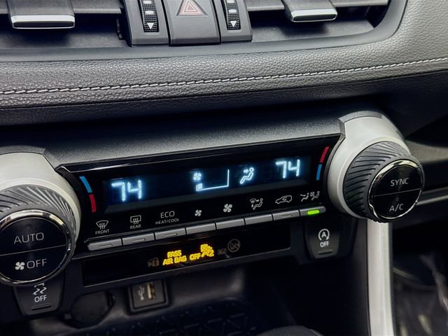 Used 2023 Toyota RAV4 XLE Premium image 16