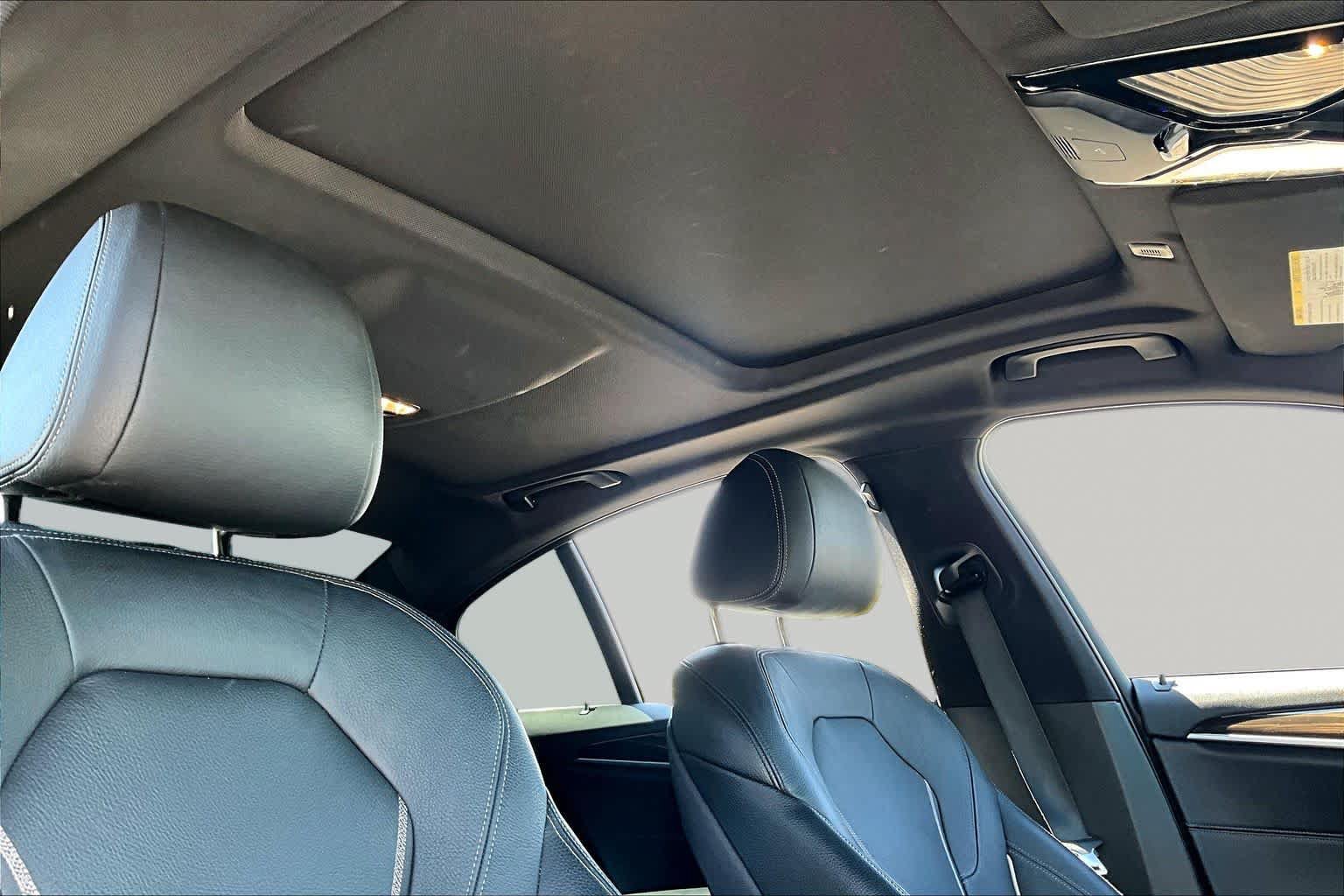Used 2018 BMW 530i w/ Premium Package RWD image 13