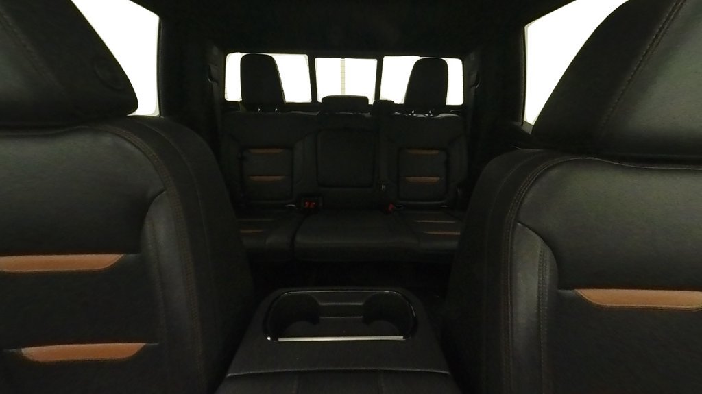 Used 2025 GMC Sierra 1500 AT4 w/ AT4 Premium Package AWD/4WD image 33
