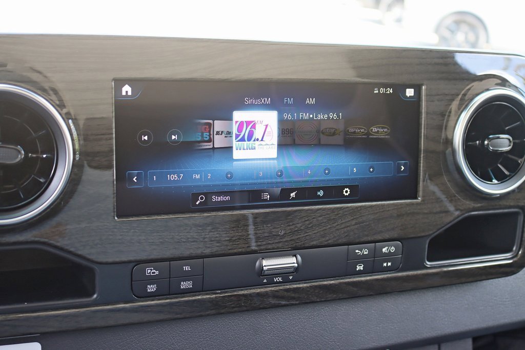 Used 2024 Mercedes-Benz Sprinter 3500 image 19