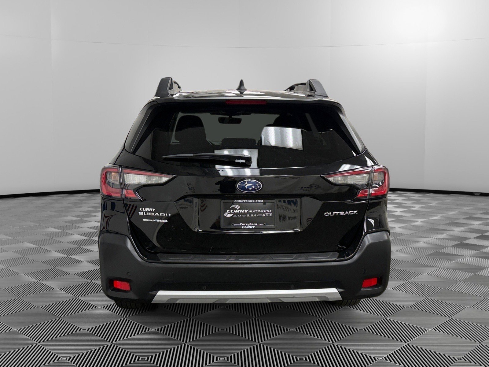 Used 2023 Subaru Outback Limited image 4