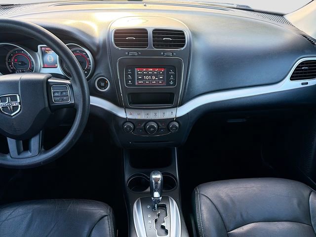 Used 2018 Dodge Journey SE image 18