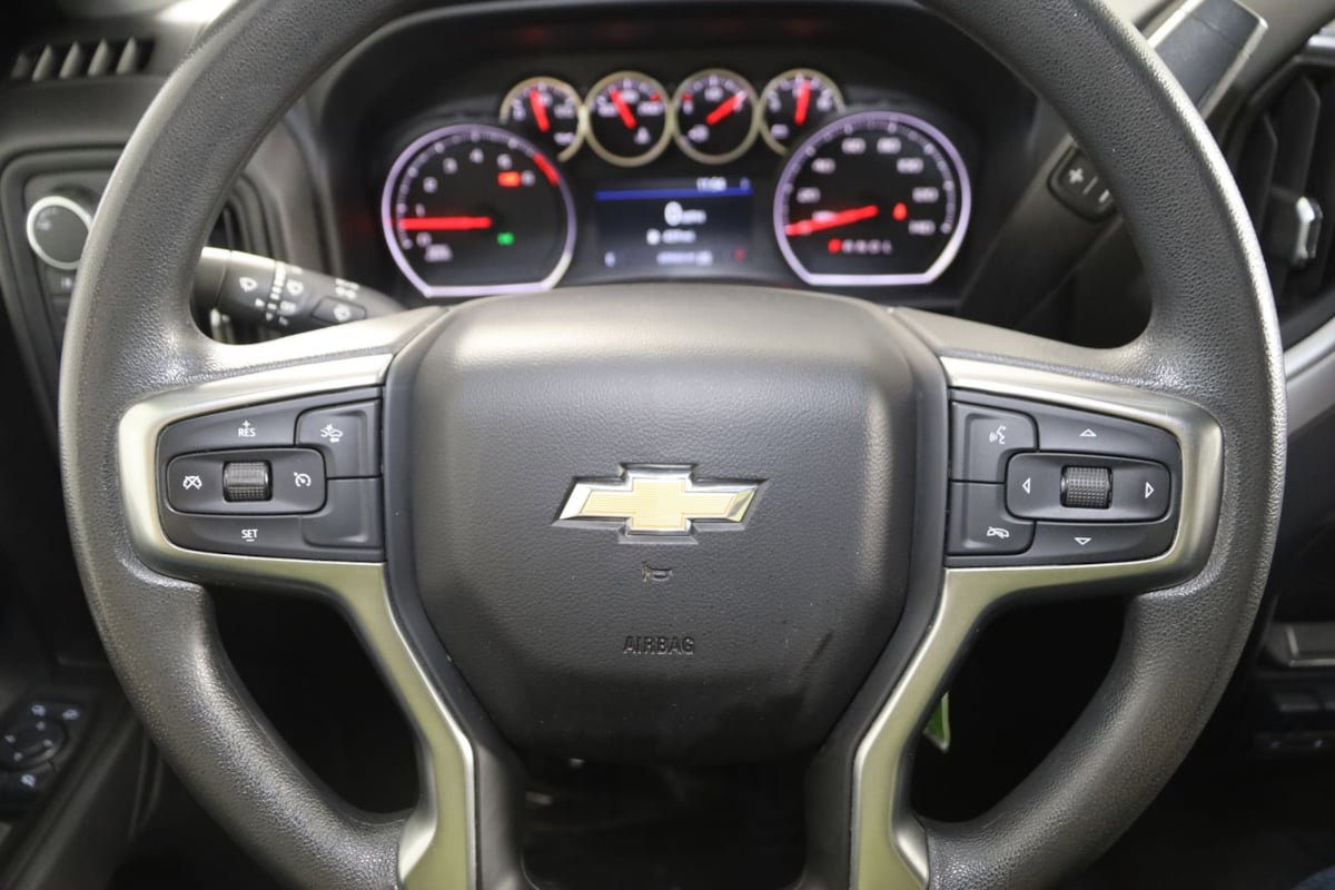 Used 2021 Chevrolet Silverado 2500 Custom w/ Custom Value Package AWD/4WD image 30