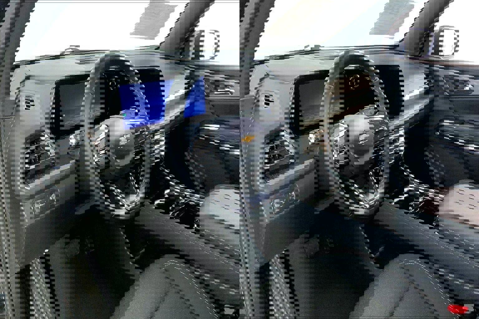 Used 2024 Chevrolet Traverse LT image 14