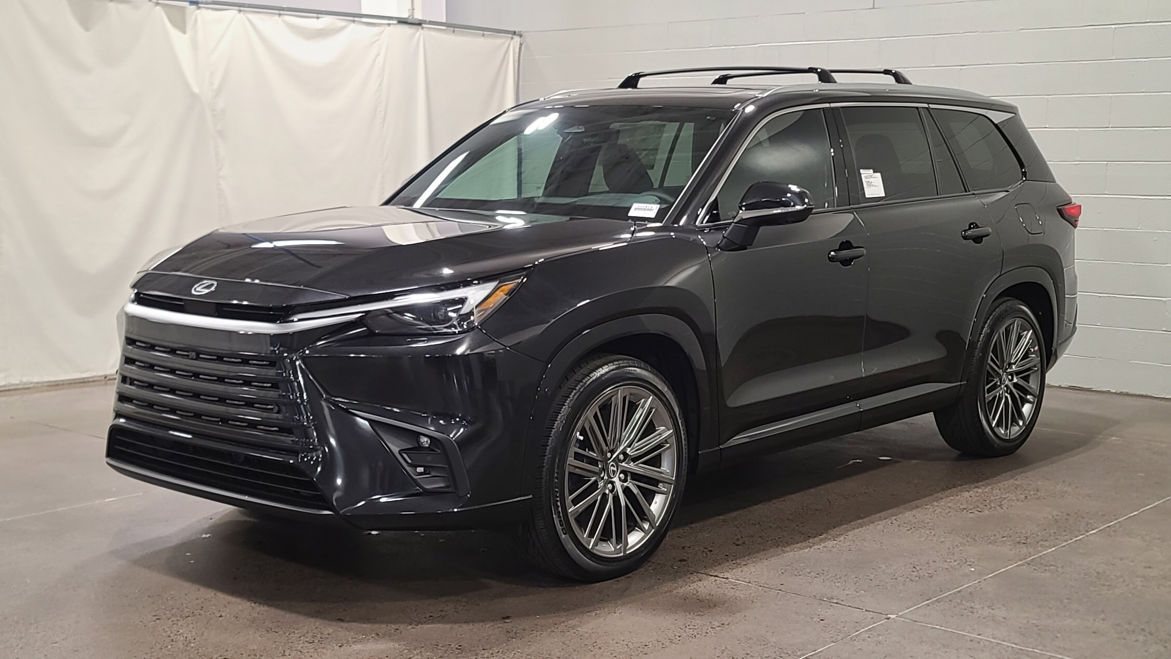 New 2026 Lexus TX 550h AWD Plug-In Hybrid image 3