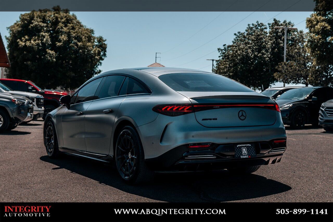Used 2022 Mercedes-Benz EQS 580 4MATIC Sedan image 5