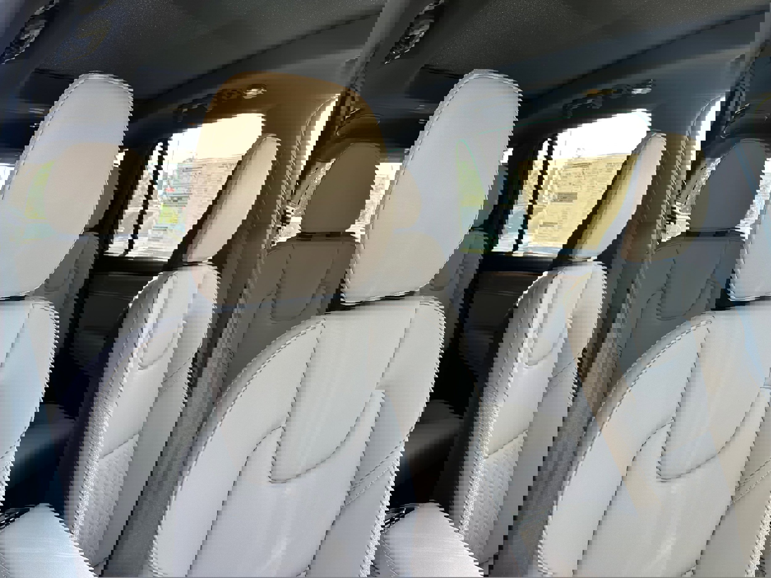 New 2026 Volvo XC90 B6 Plus w/ Protection Package Premier image 9