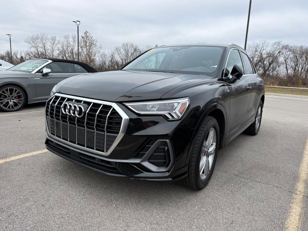 Used 2023 Audi Q3 2.0T Premium Plus image 1