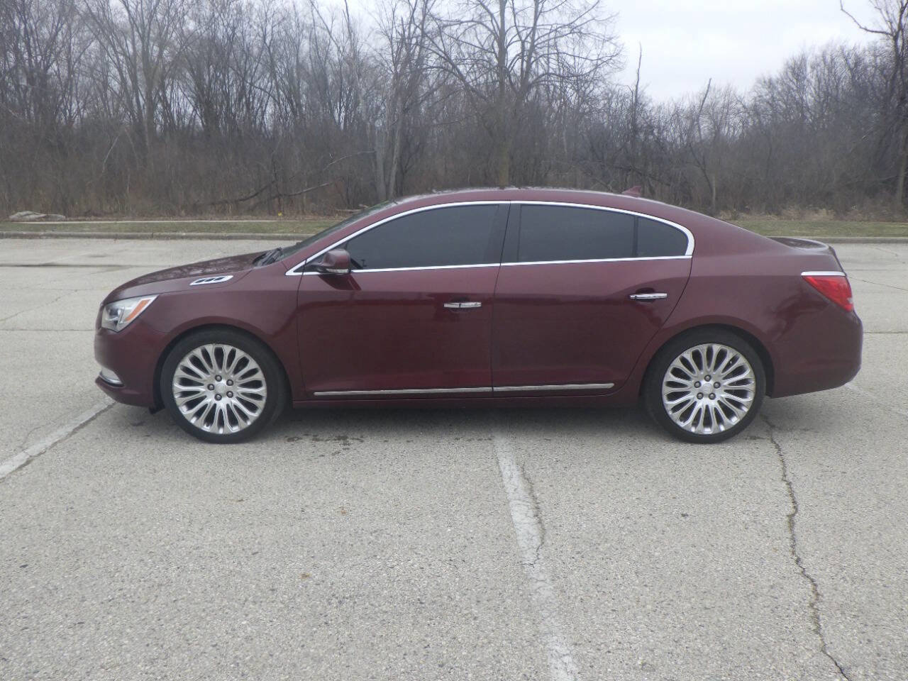 Used 2014 Buick LaCrosse Premium w/ Driver Confidence Package image 2
