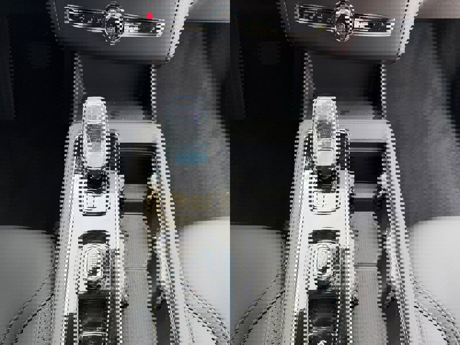 New 2026 Volvo XC90 B6 Core w/ Protection Package Premier image 11