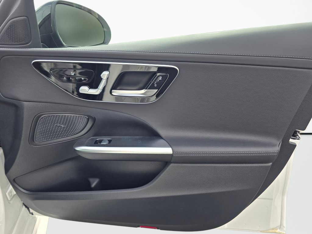 New 2026 Mercedes-Benz C 300 4MATIC Sedan image 25