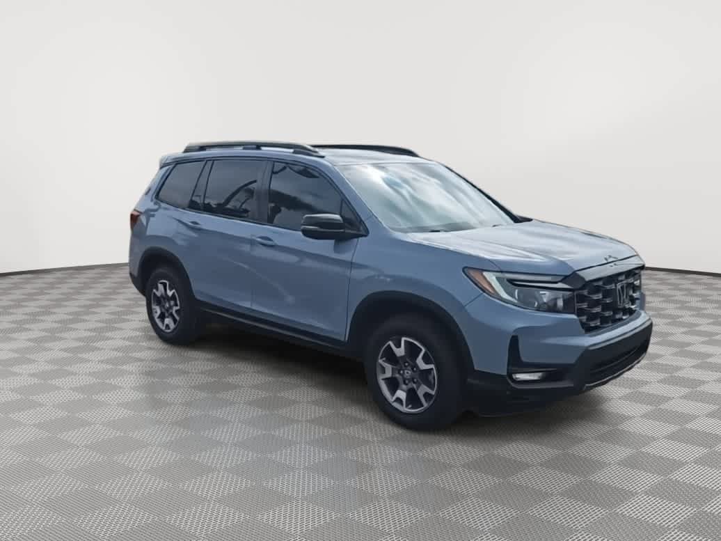 Certified 2022 Honda Passport TrailSport image 2