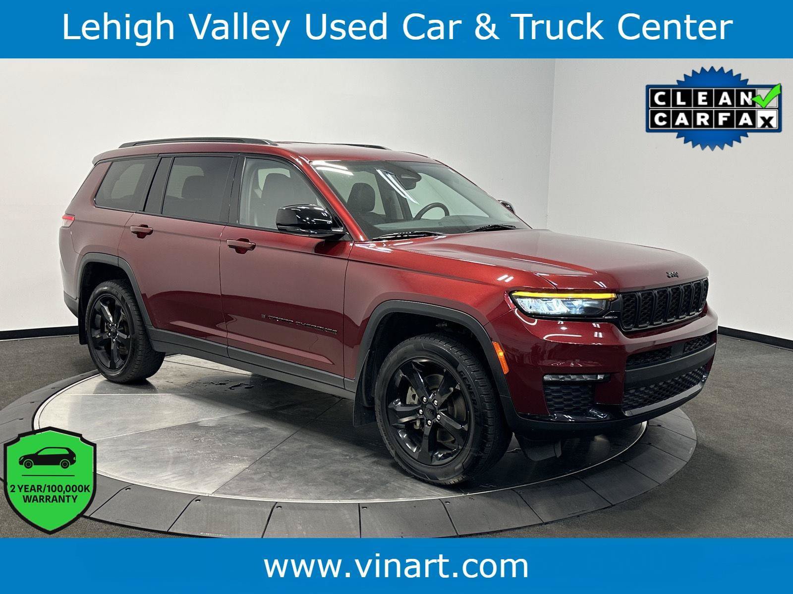 Used 2023 Jeep Grand Cherokee L Limited w/ Black Appearance Package AWD/4WD image 1