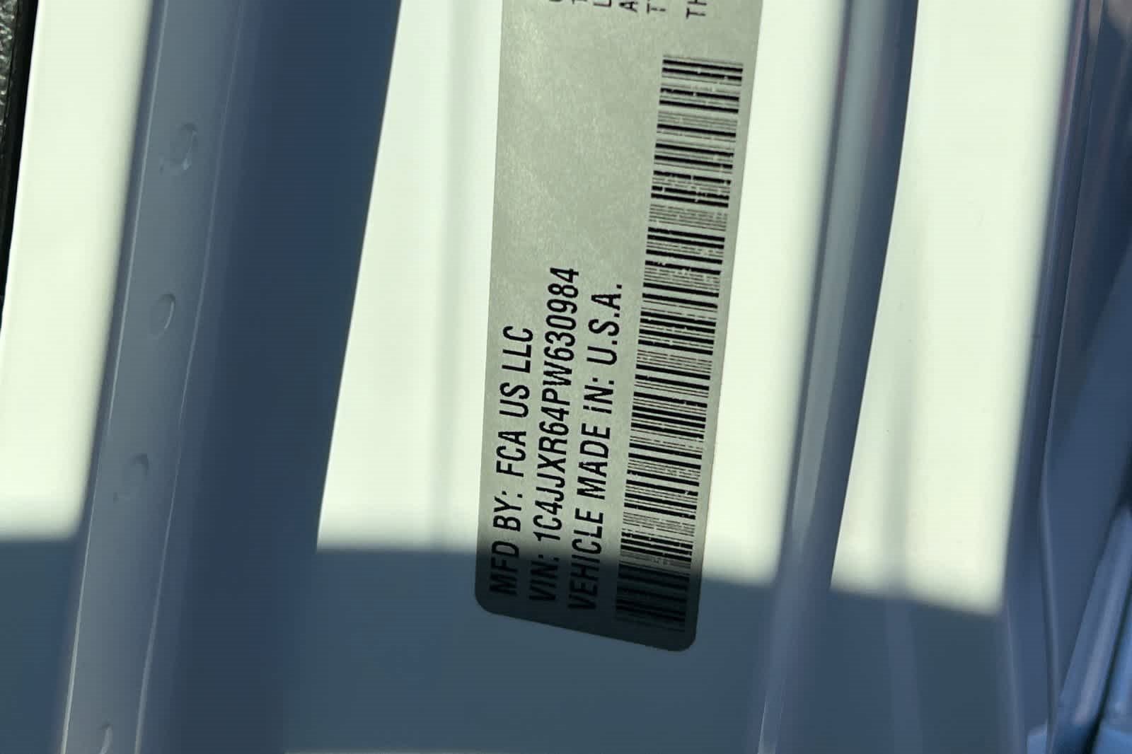 Used 2023 Jeep Wrangler Unlimited Rubicon 4xe image 30