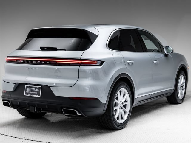 Certified 2026 Porsche Cayenne AWD/4WD image 30