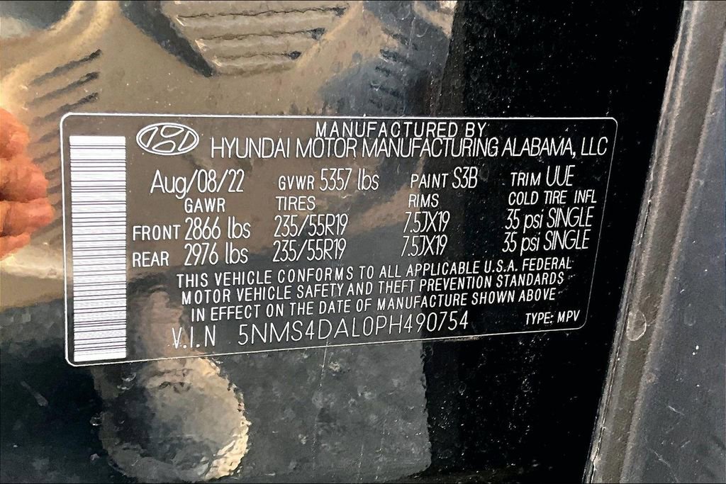 Used 2023 Hyundai Santa Fe Limited image 17