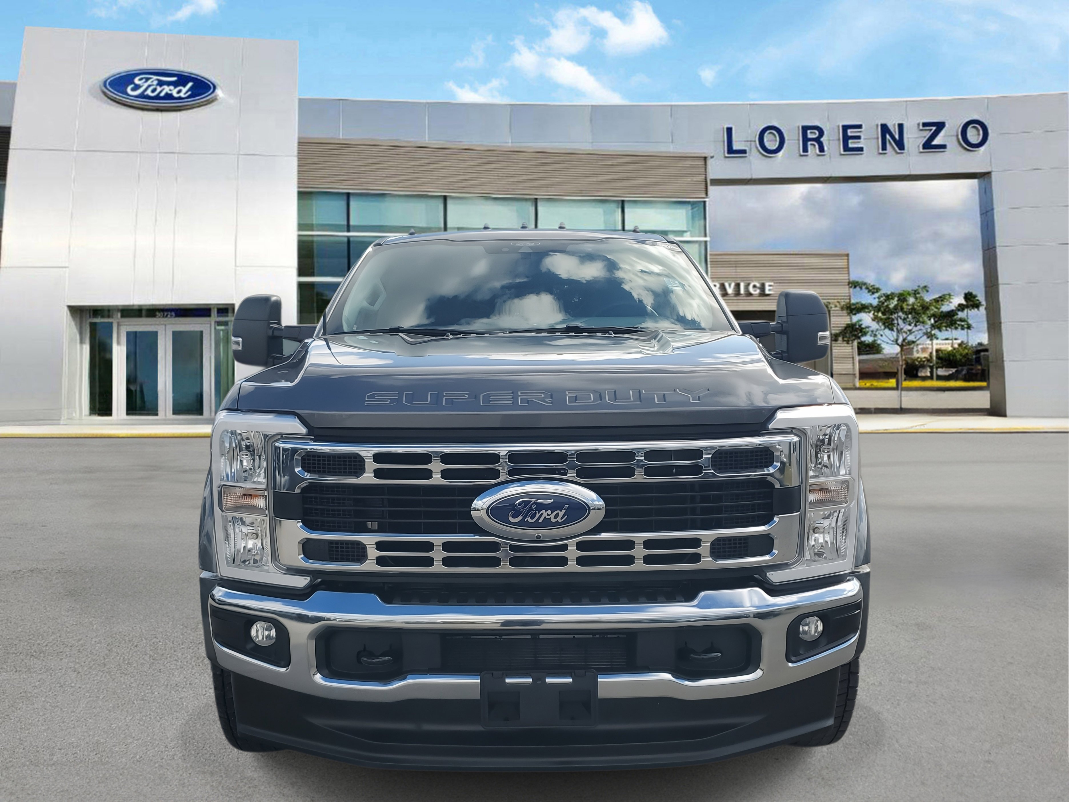 Used 2025 Ford F450 XLT w/ 360-Degree Camera Package image 2