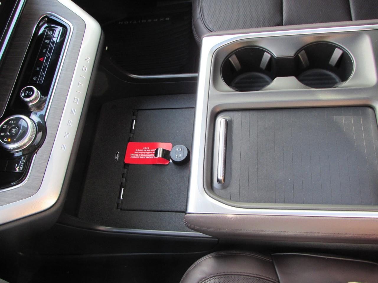 New 2025 Ford Expedition Platinum w/ Platinum Ultimate Package image 24