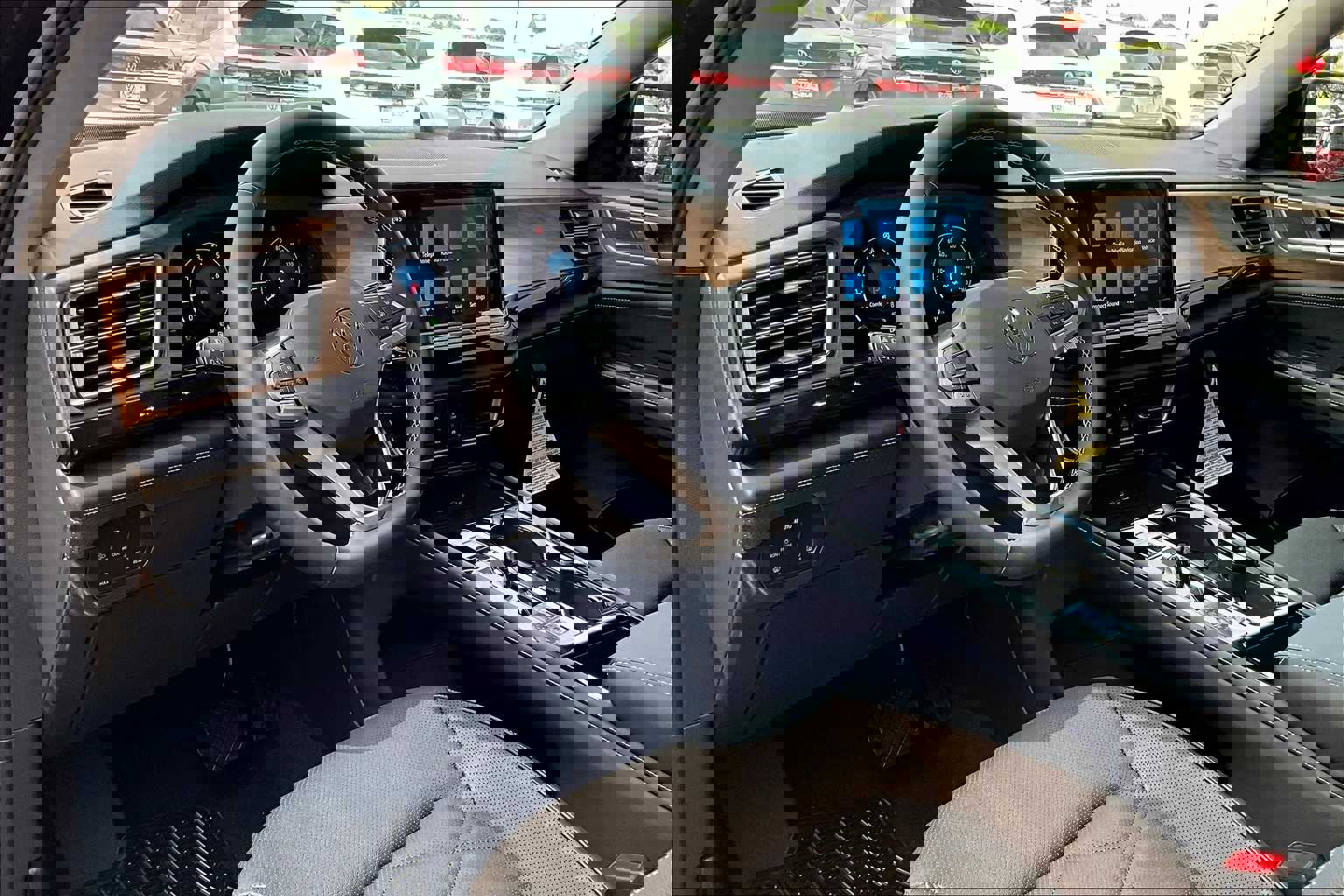 New 2026 Volkswagen Atlas SE image 8