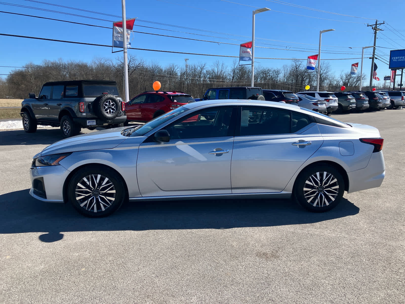 Used 2024 Nissan Altima 2.5 SV image 4