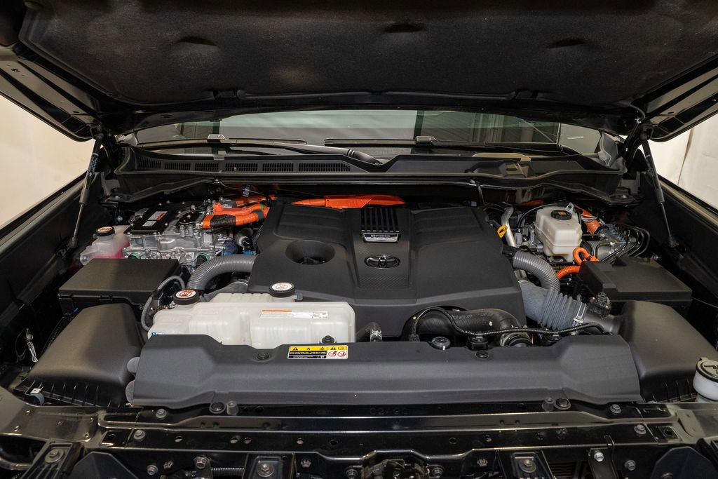 Certified 2023 Toyota Sequoia Platinum image 24