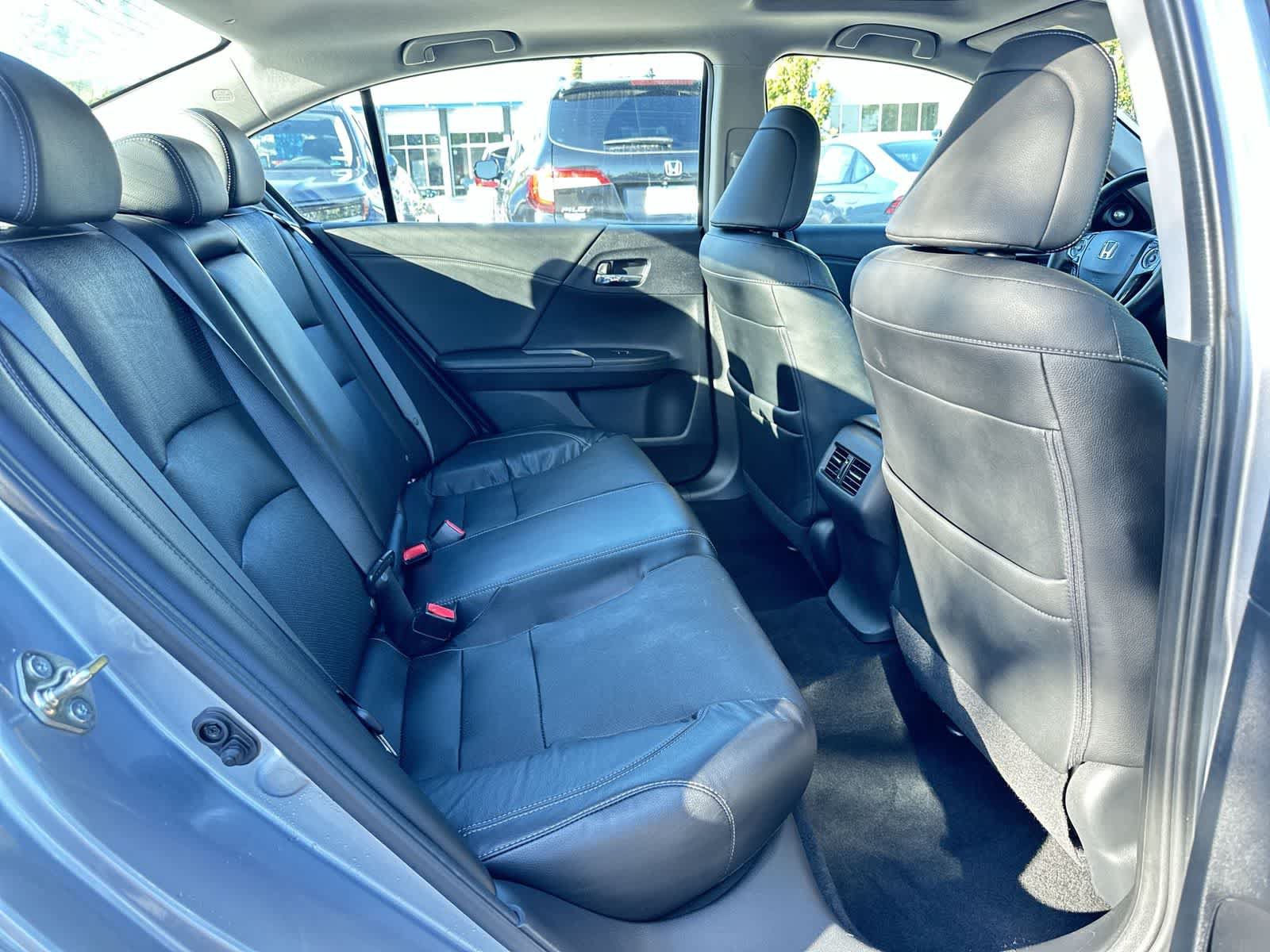 Used 2016 Honda Accord EX-L image 16
