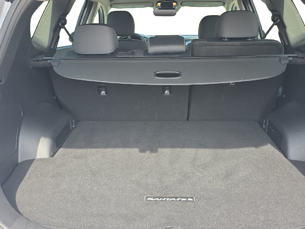 Used 2023 Hyundai Santa Fe SE FWD image 22