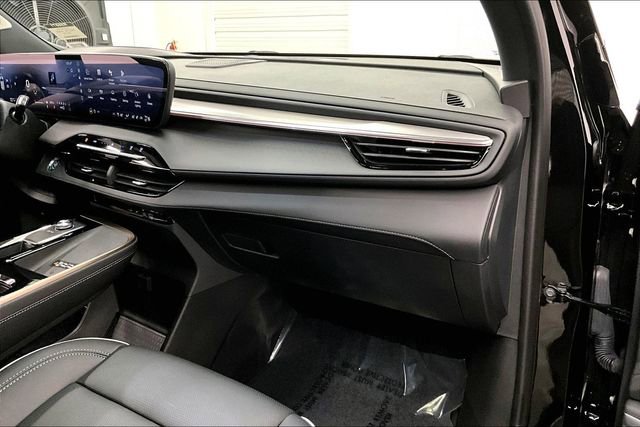 Used 2025 Buick Enclave Avenir w/ Trailering Package, 5000 lbs. image 16