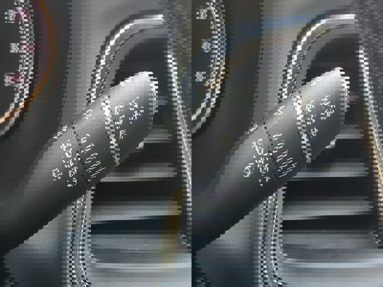 Used 2023 Buick Enclave Essence image 26