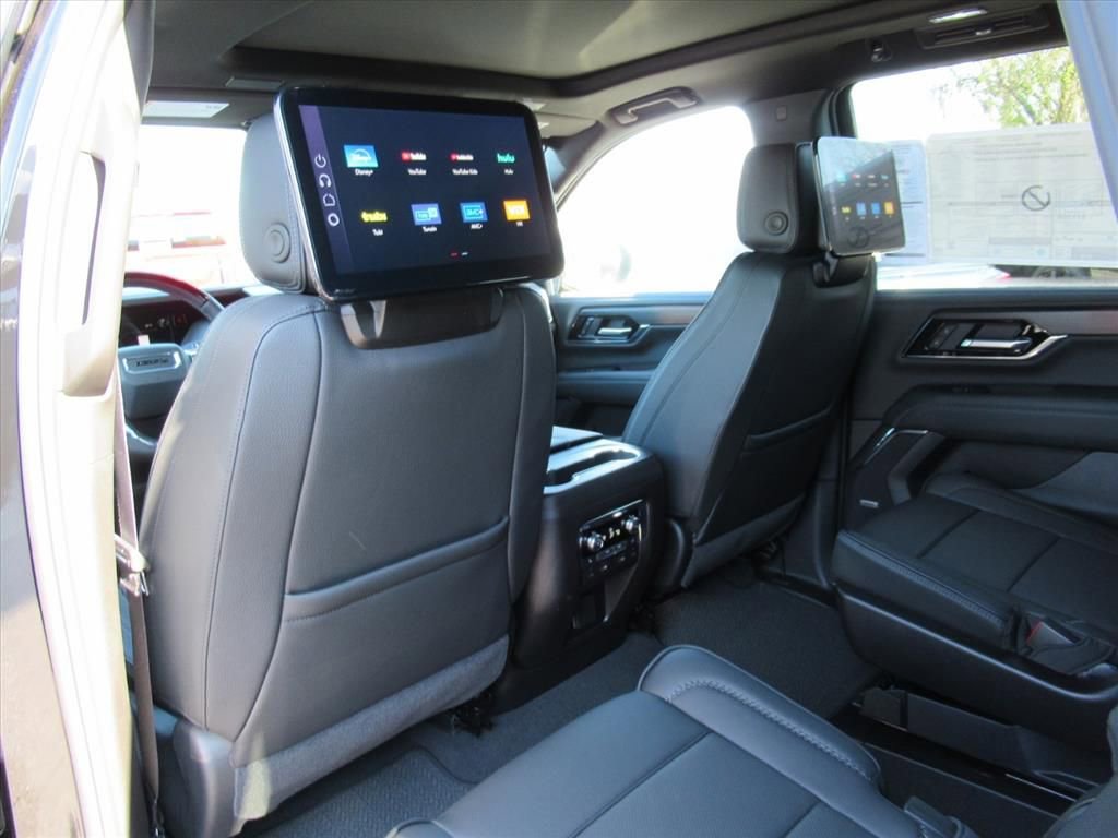 New 2026 GMC Yukon Denali w/ Denali Reserve Package AWD/4WD image 36
