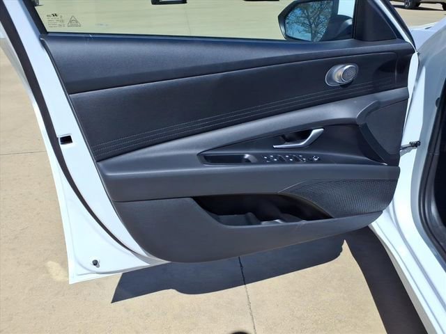 New 2026 Hyundai Elantra Blue image 19