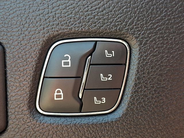 Used 2021 Ford F250 Platinum image 27