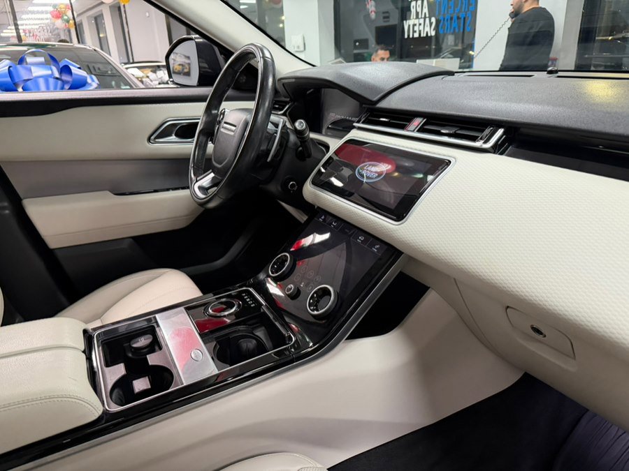 Used 2020 Land Rover Range Rover Velar R-Dynamic S AWD/4WD image 63